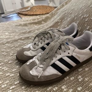 Adidas Sambas black and white